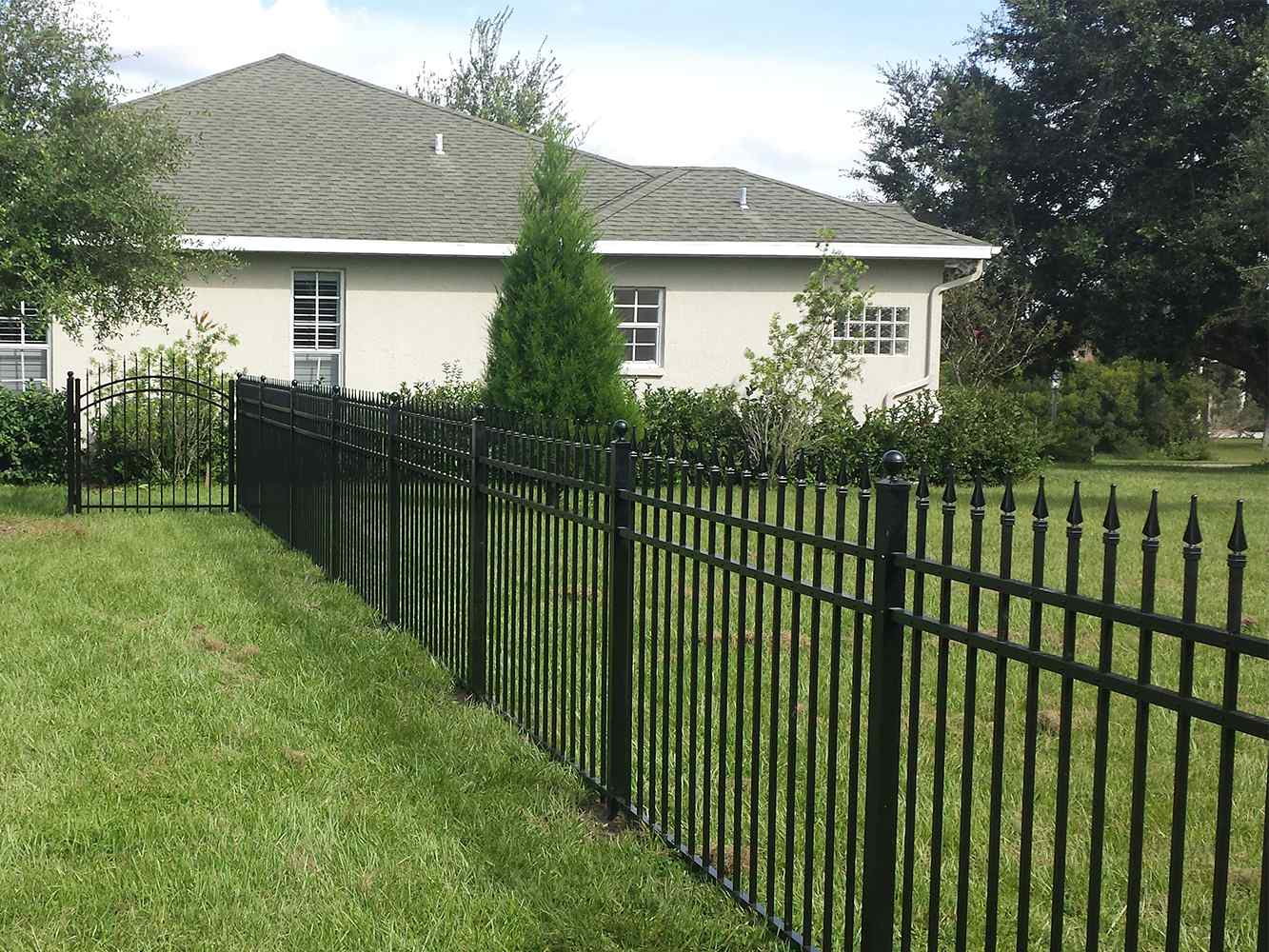 Residential Aluminum Fence - Sarasota Florida