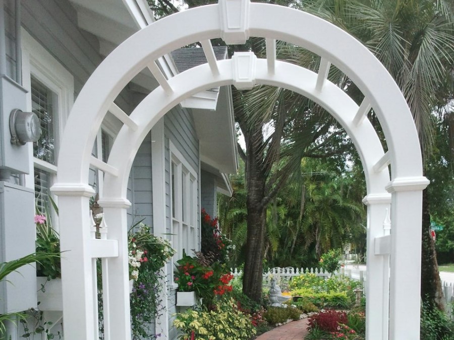 Sarasota Florida fence company - custom arbor project