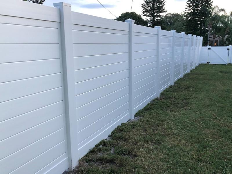 Manatee County Florida wood privacy fencing