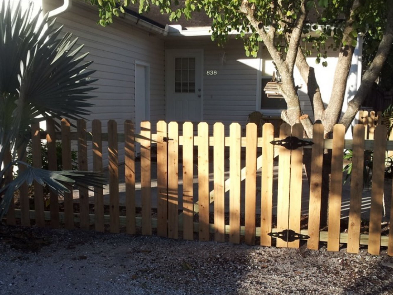 North Sarasota Florida residential fencing contractor