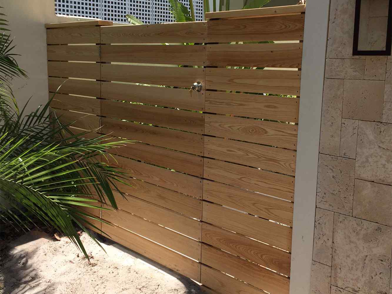 wood fence Sarasota Florida