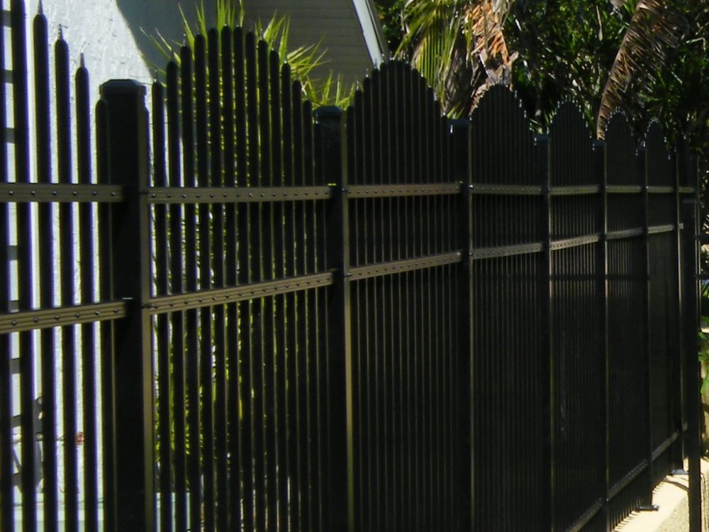 Aluminum fence solutions for the Sarasota, Florida area