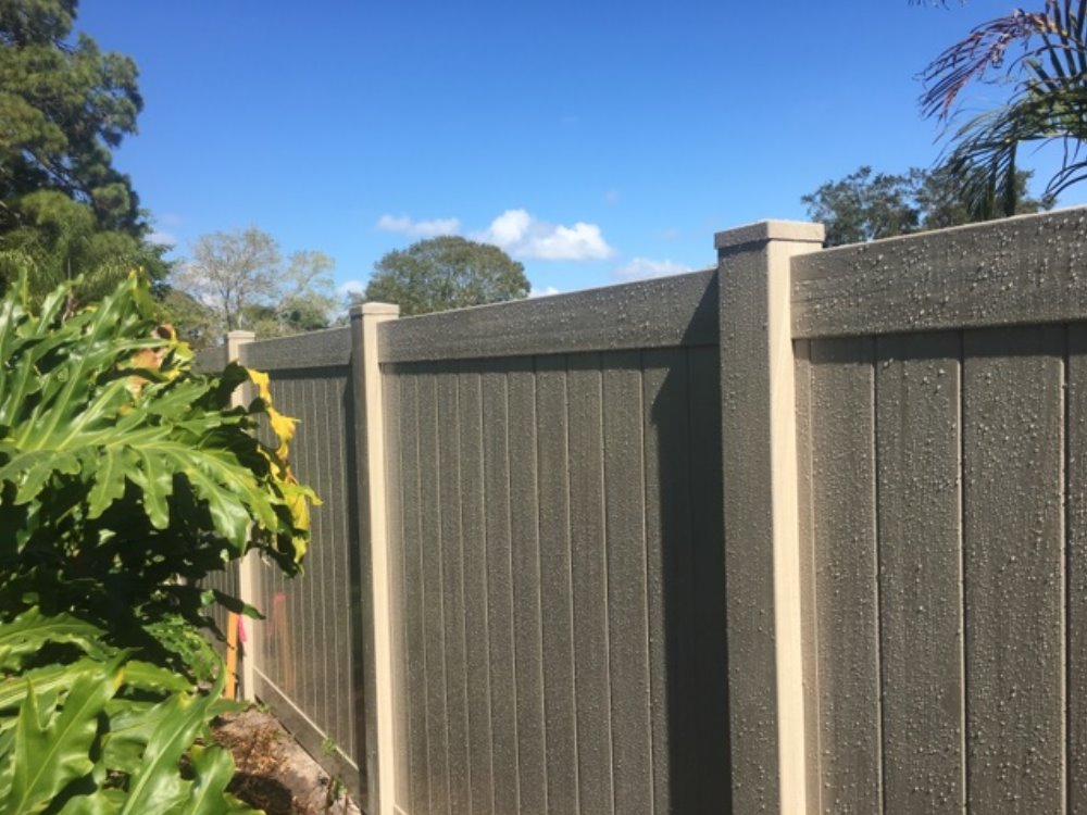Privacy Vinyl Fence in Sarasota, Florida